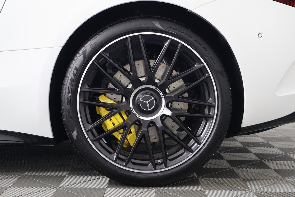 2025 Mercedes-Benz SL-Class AMG SL 63 11