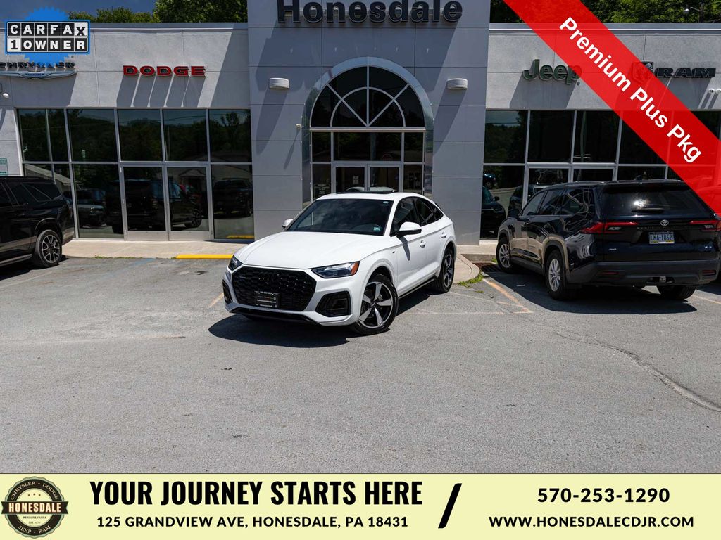 Glacier White Metallic 2023 Audi Q5 Sportback Sedan All-Wheel Drive 7-Speed Automatic