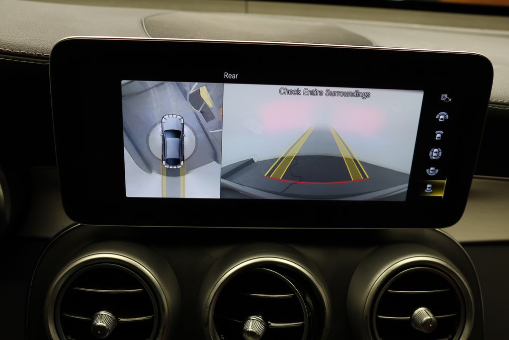 Thumbnail: 2023 Mercedes-Benz GLC - 25