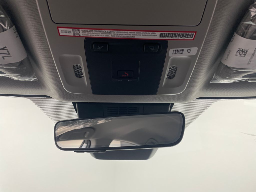 Thumbnail: 2025 Toyota Camry - 30