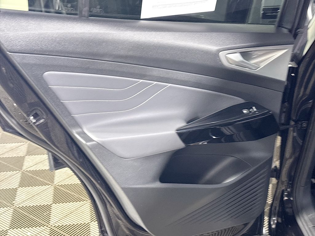 2023 Volkswagen ID.4 Pro S Plus