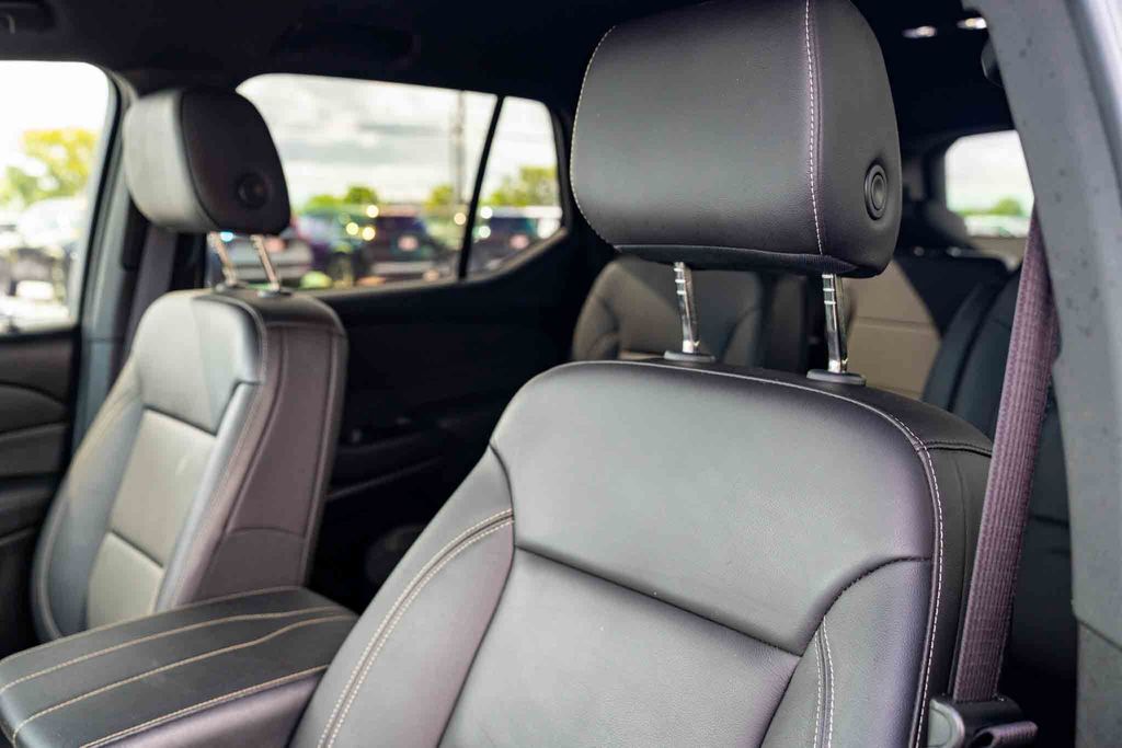 Used Car 2023 Chevrolet Traverse  Lt Leather For Sale Under $30,000 In Austin, Texas