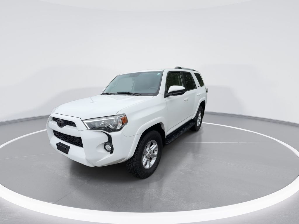 Used 2019 White Toyota SR5 image 4