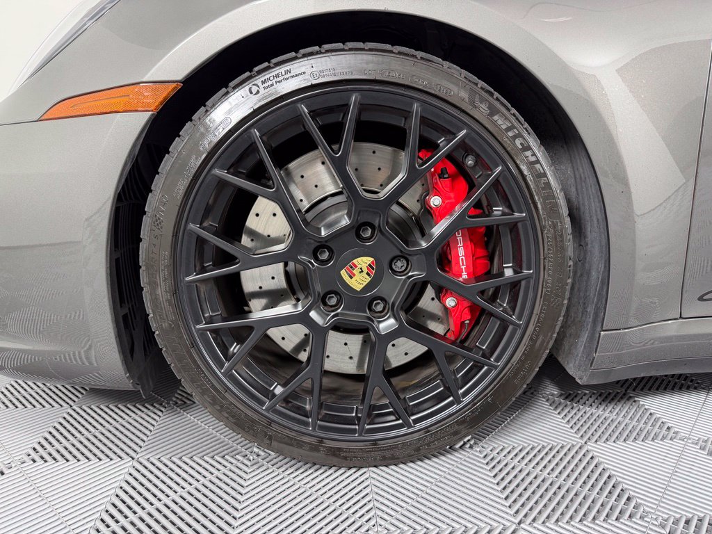 Thumbnail: 2024 Porsche 911 - 15