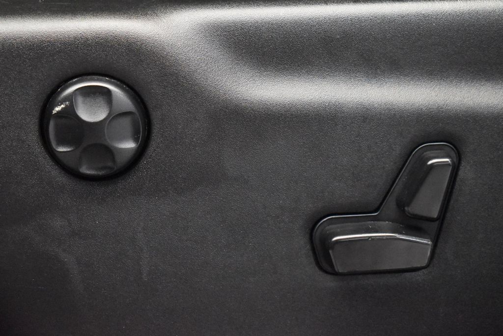 Thumbnail: 2023 Dodge Durango - 16