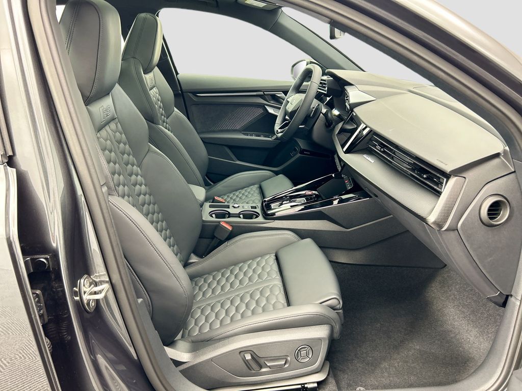 Thumbnail: 2025 Audi RS 3 - 19