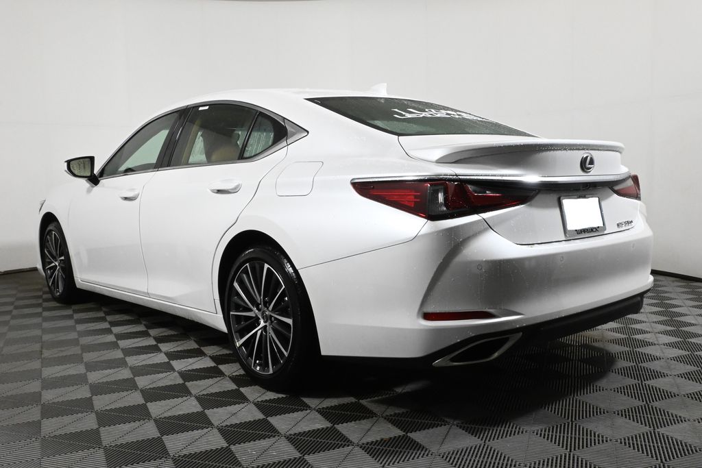 Thumbnail: 2025 Lexus ES - 5