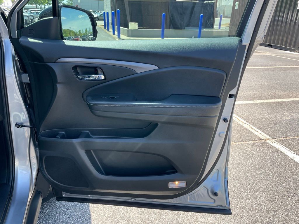 Thumbnail: 2022 Honda Ridgeline - 29