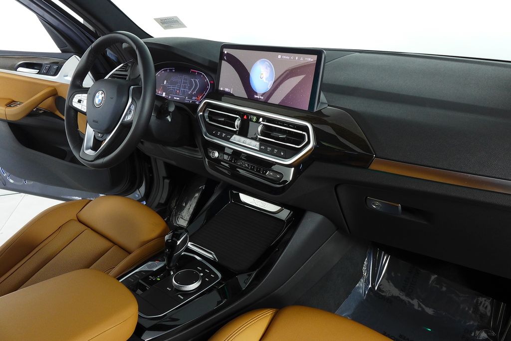 Thumbnail: 2023 BMW X3 - 13