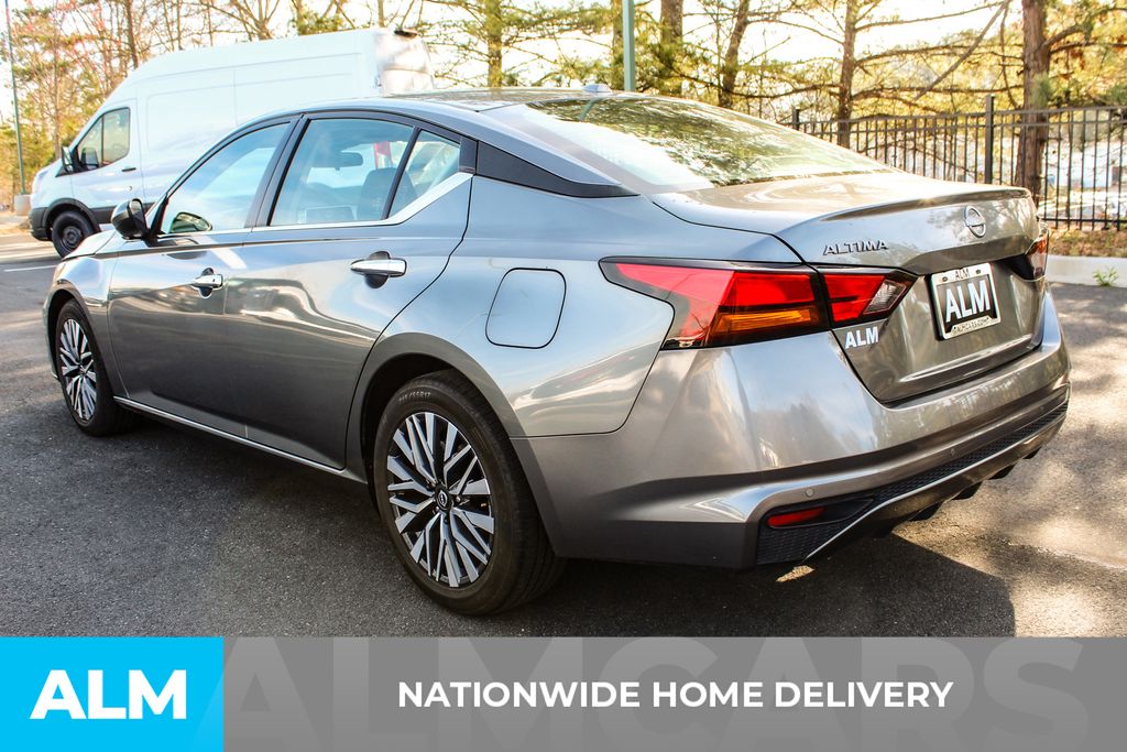 2023 Nissan Altima 2.5 SV photo 4