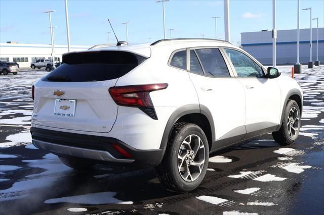 Thumbnail: 2026 Chevrolet Trax - 8