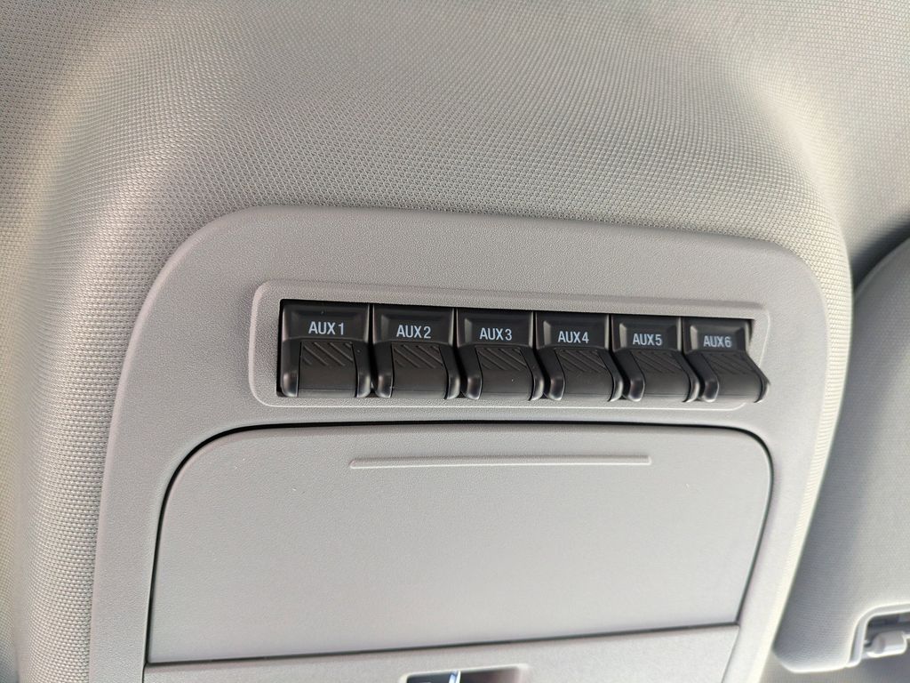 2025 Ford F-350 Chassis XL