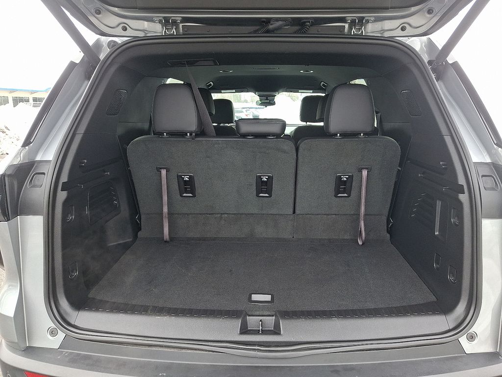 Thumbnail: 2025 Chevrolet Traverse - 30