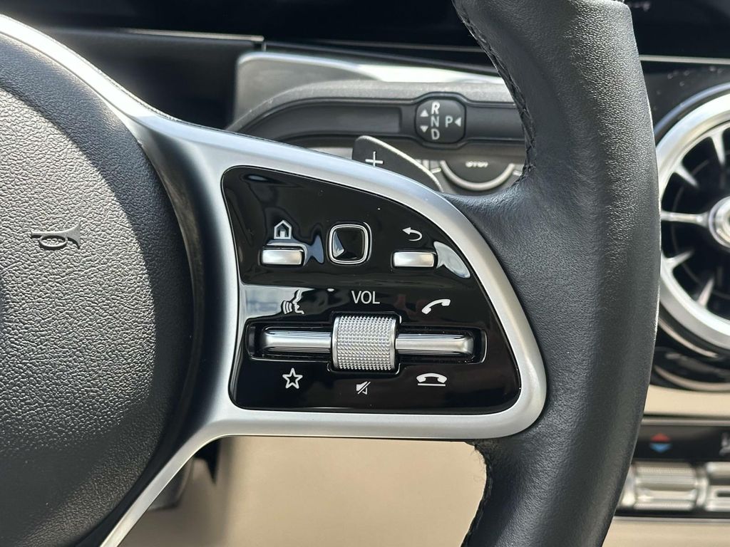2021 Mercedes-Benz GLB 250 21