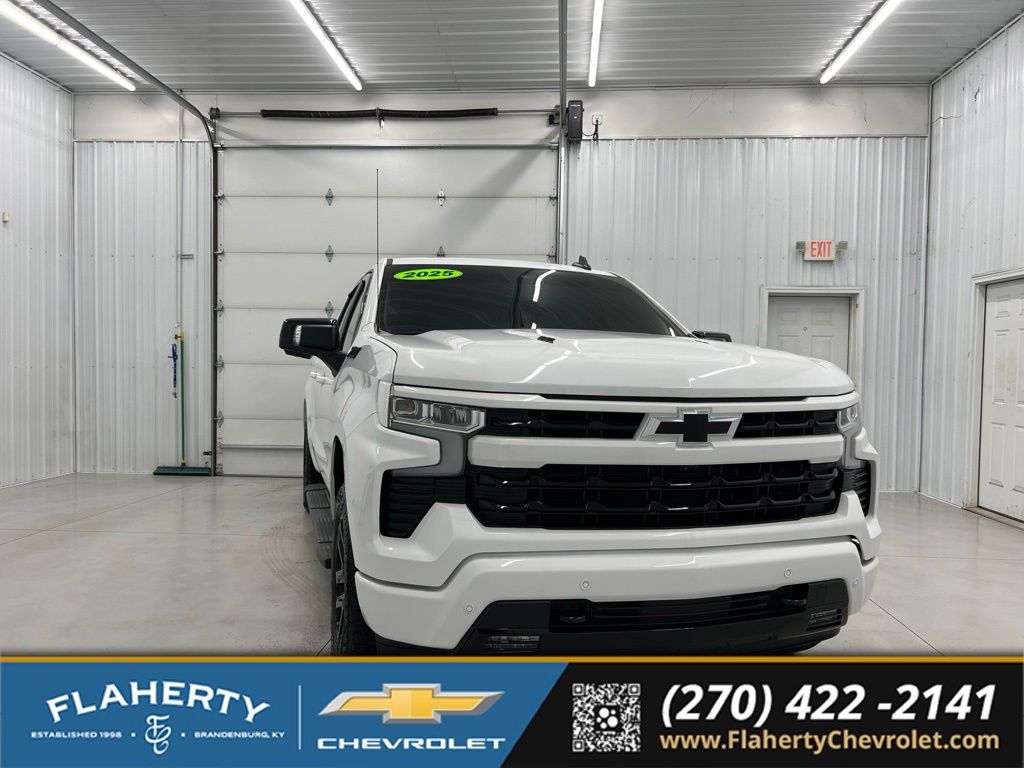 2025 Chevrolet Silverado 1500 RST Crew Cab 4WD