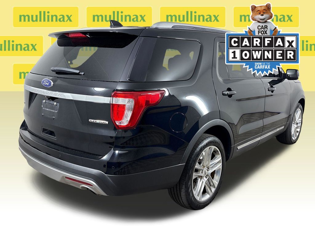 Used 2016 Black Ford XLT image 4