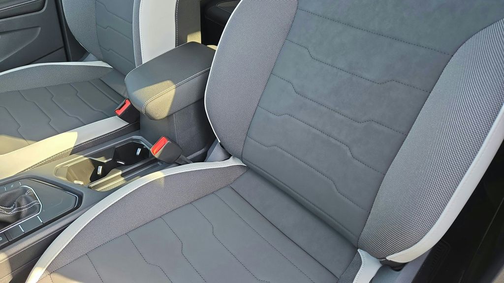 2026 Volkswagen Taos