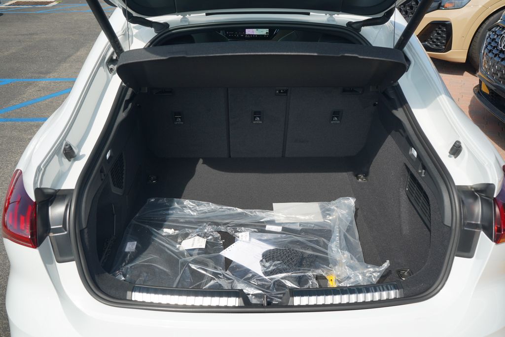 Thumbnail: 2025 Audi S5 - 11