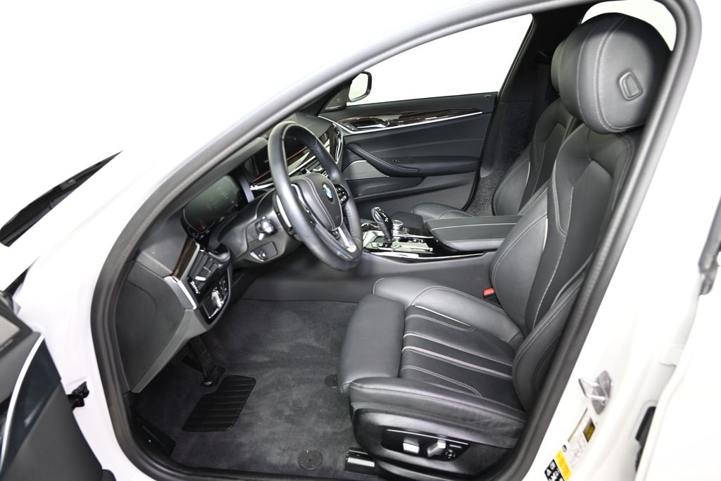 2022 BMW 5 Series 530i xDrive 14