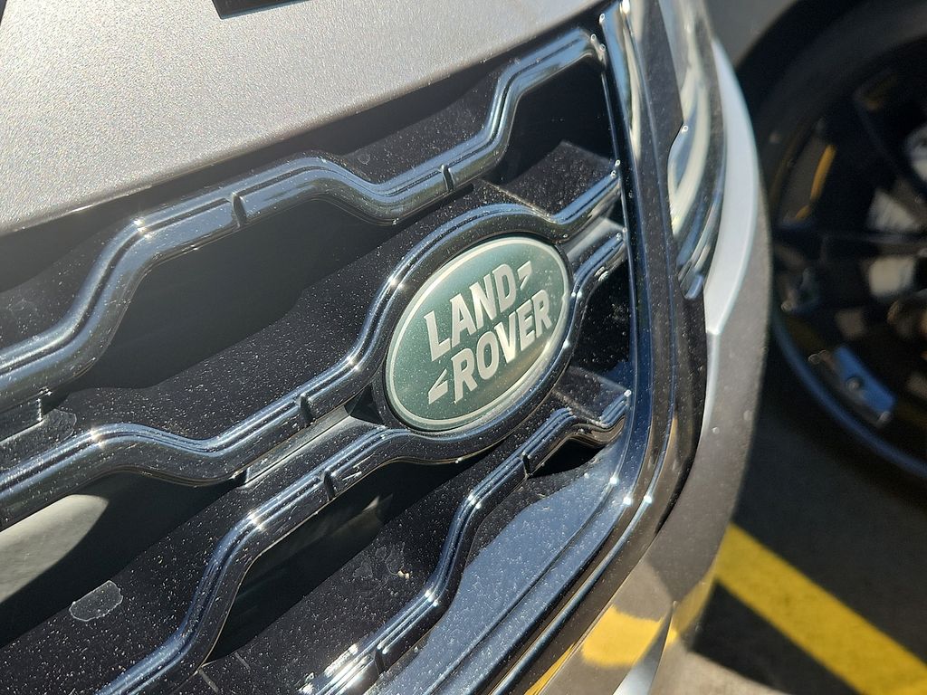 Thumbnail: 2020 Land Rover Range Rover Evoque - 4