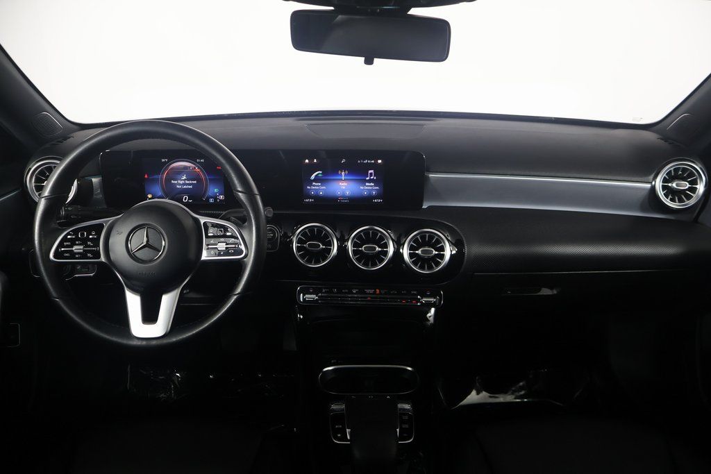 2019 Mercedes-Benz A-Class A 220 8