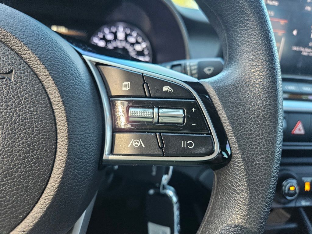 Thumbnail: 2024 Kia Forte - 18