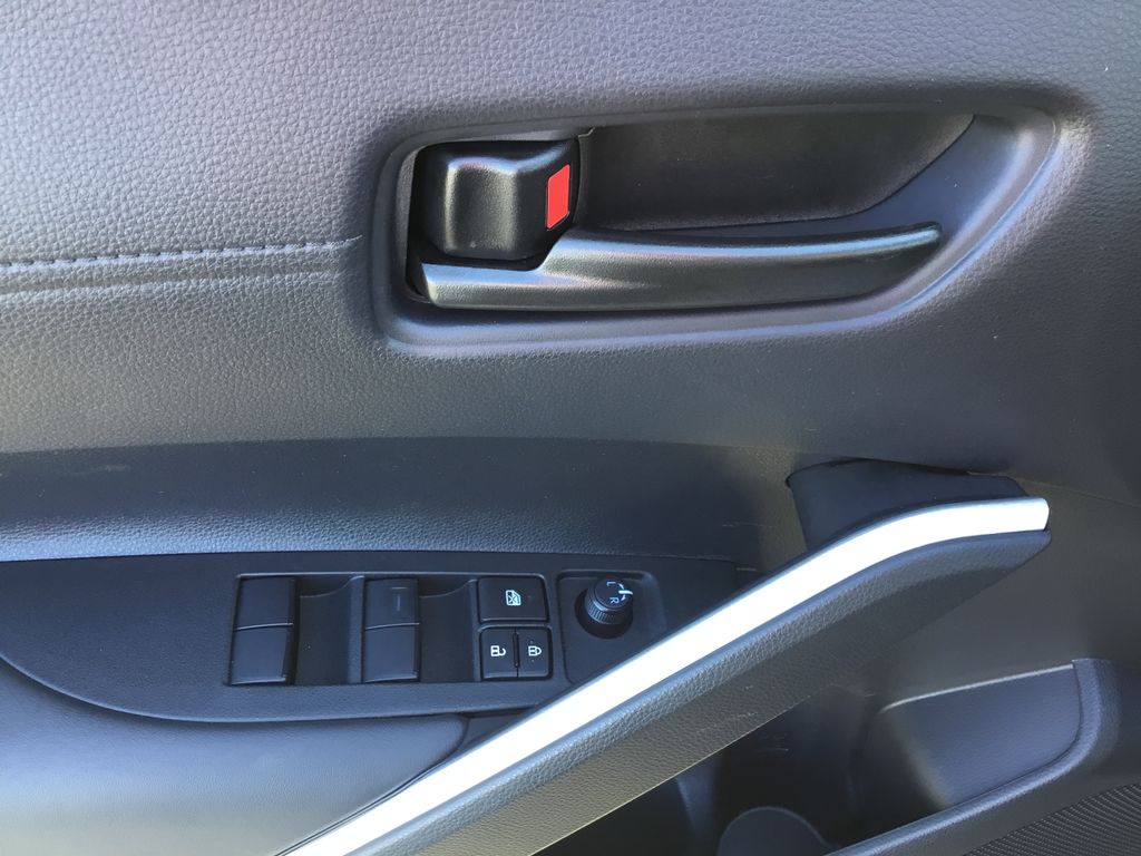 Thumbnail: 2026 Toyota Corolla Cross - 18