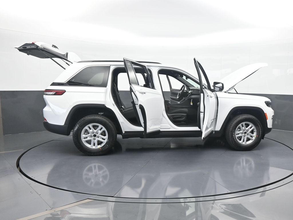 Used 2025 Bright White Clearcoat Jeep Laredo image 69