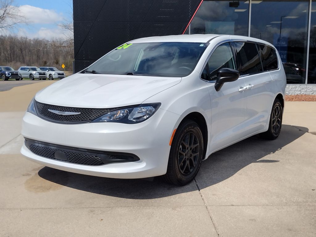 Bright White Clearcoat 2024 Chrysler Voyager LX FWD Minivan Front-Wheel Drive 9-Speed Automatic