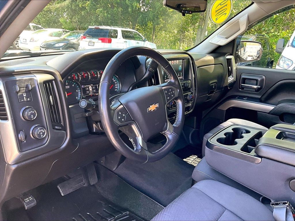 2019 Chevrolet Silverado 1500 LD — photo 8