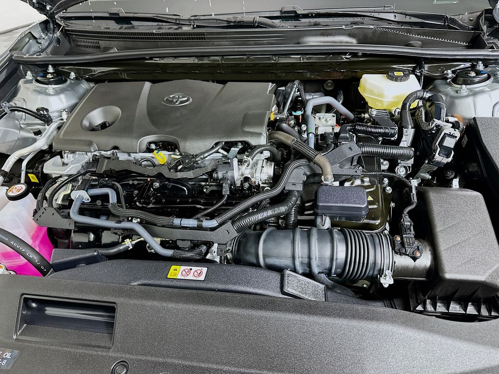 Thumbnail: 2025 Toyota Camry - 31