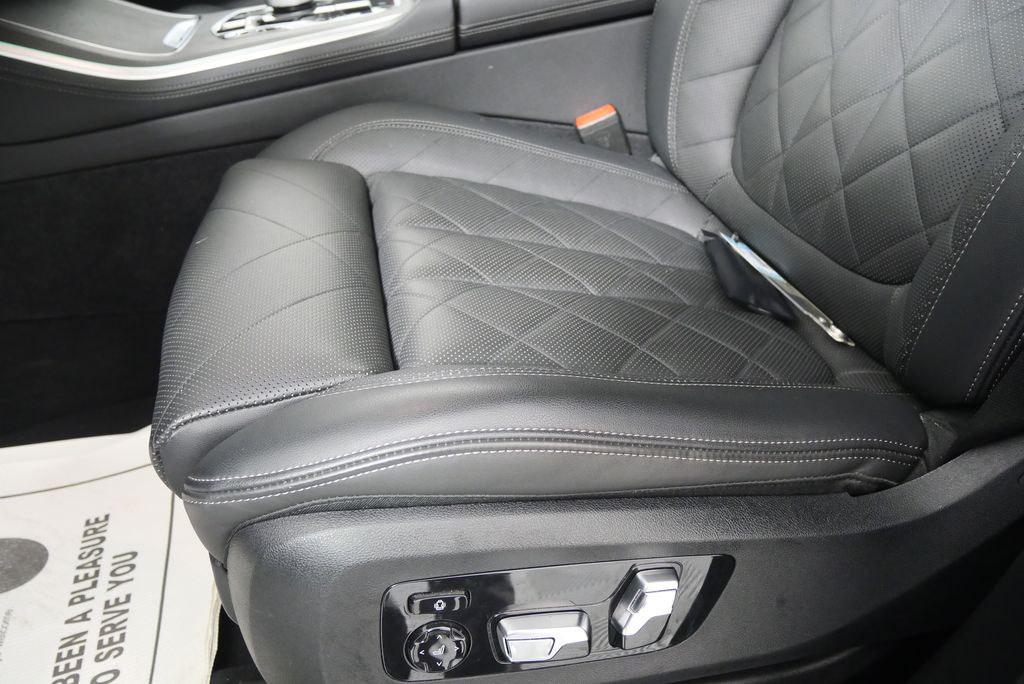 2025 BMW X5 sDrive40i 9