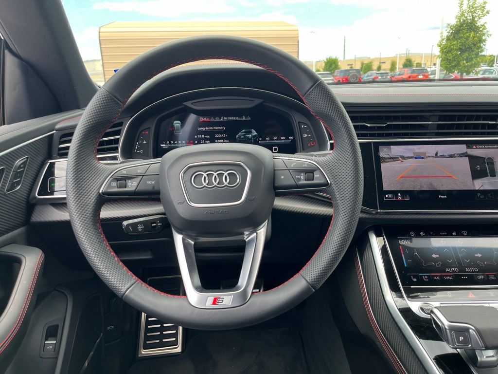 Thumbnail: 2026 Audi Q8 - 18
