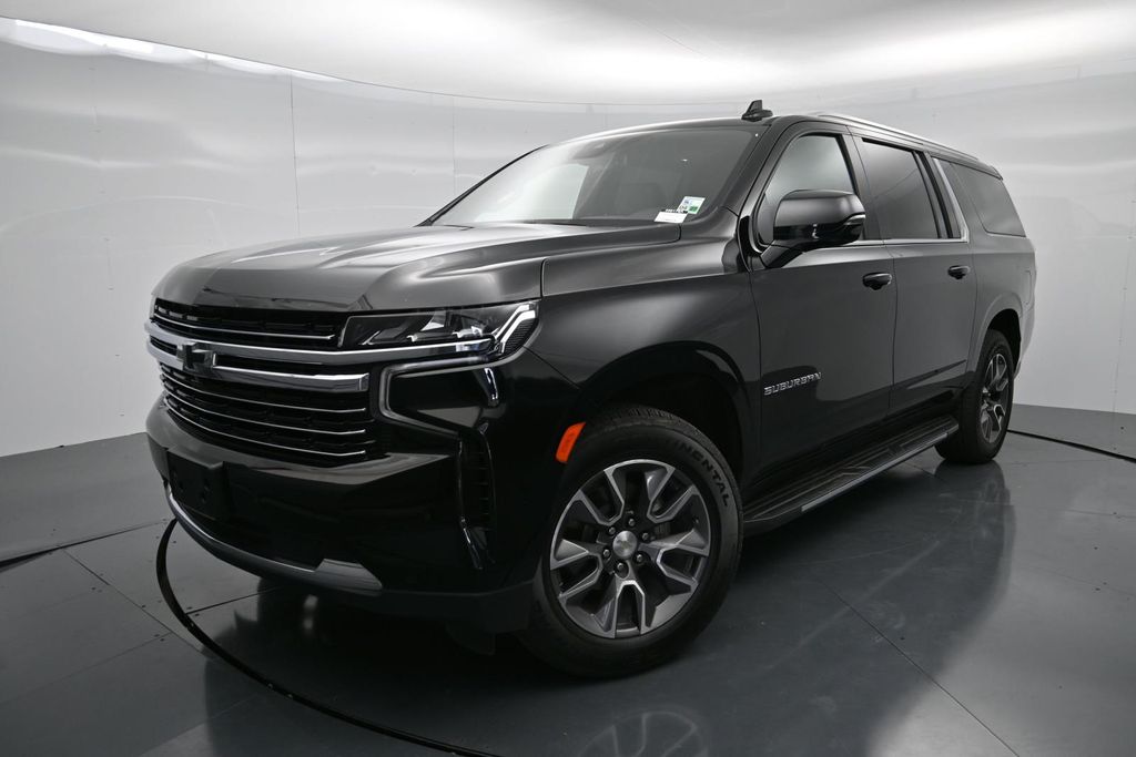 2024 Chevrolet Suburban LT RWD