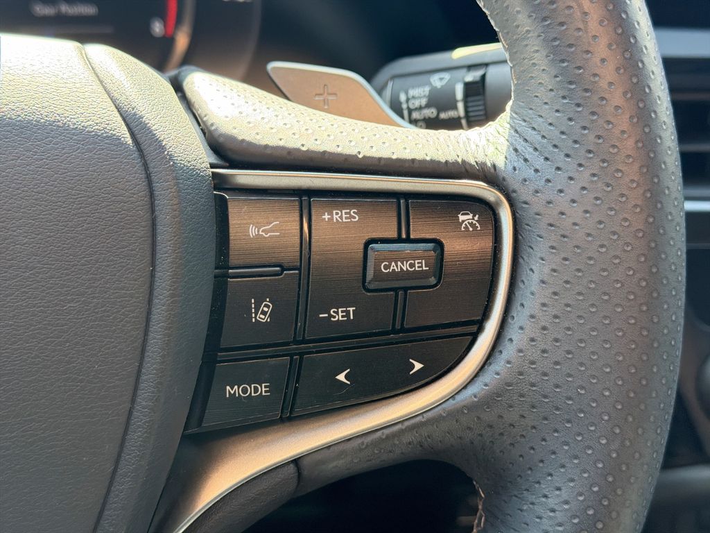 Thumbnail: 2024 Lexus ES - 27