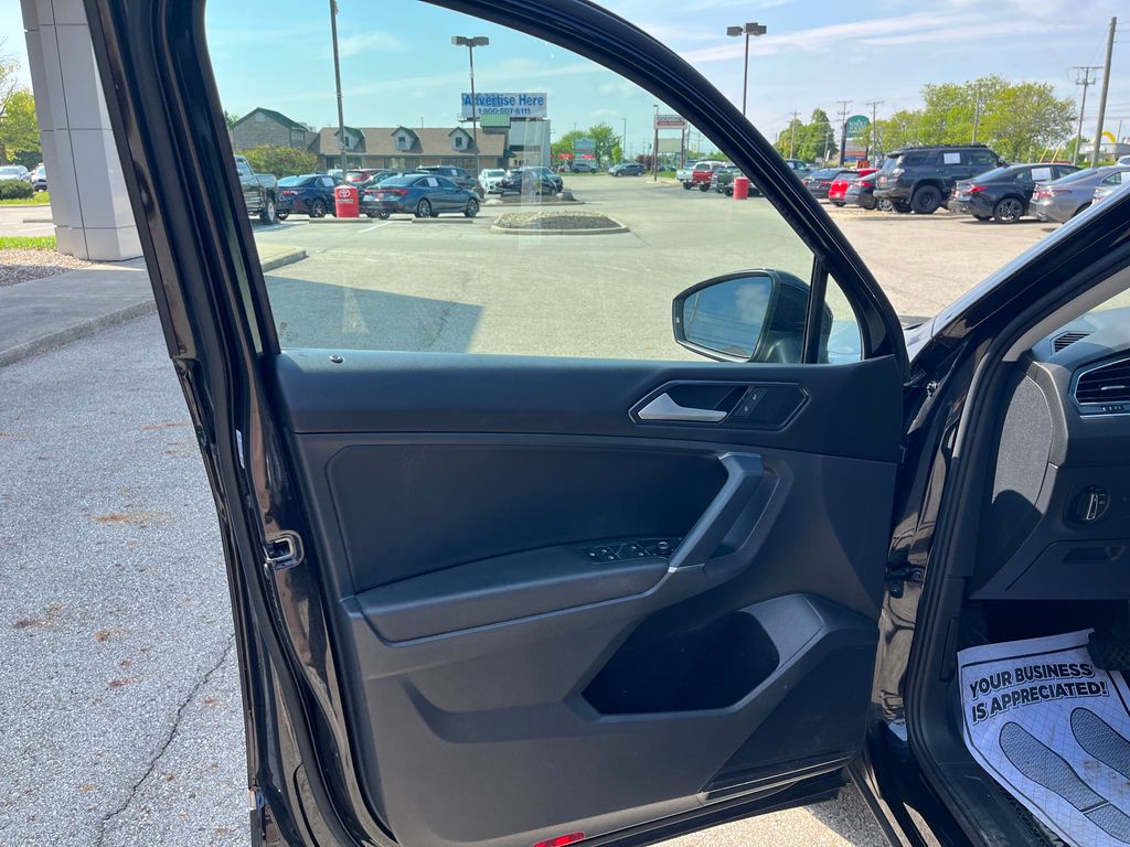 2018 Volkswagen Tiguan 2.0T SE photo