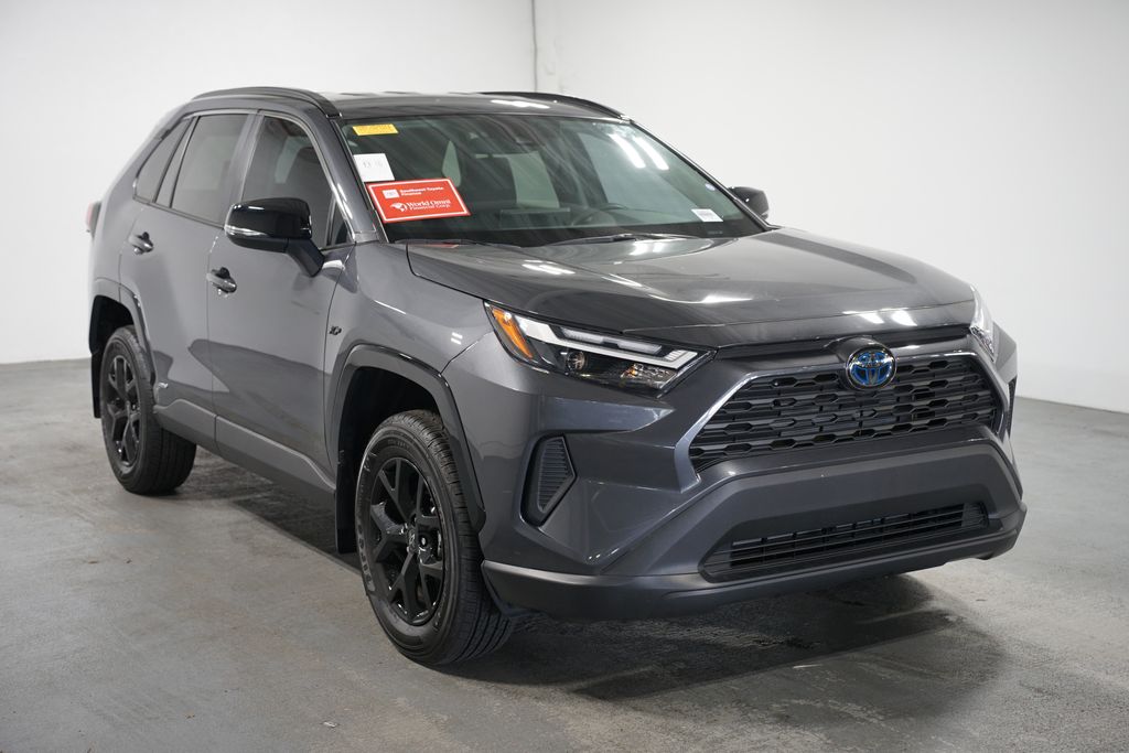 Thumbnail: 2024 Toyota RAV4 - 3