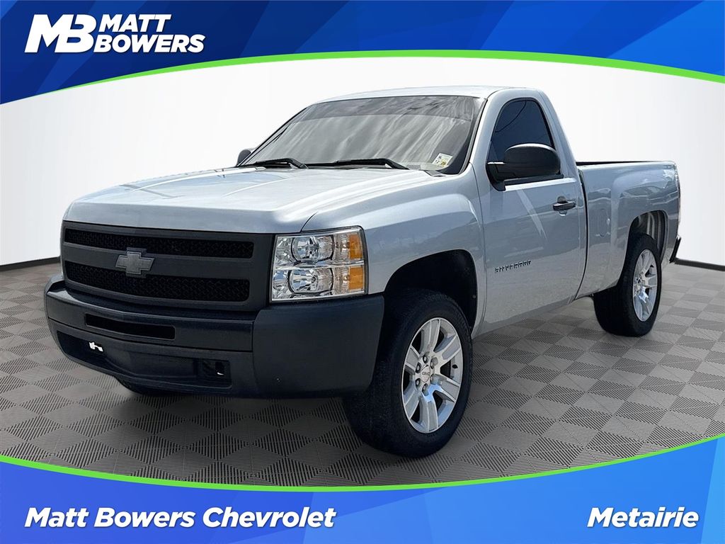Silver Ice Metallic 2013 Chevrolet Silverado 1500 Work Truck RWD Pickup Truck 4X2 4-Speed Automatic Overdrive