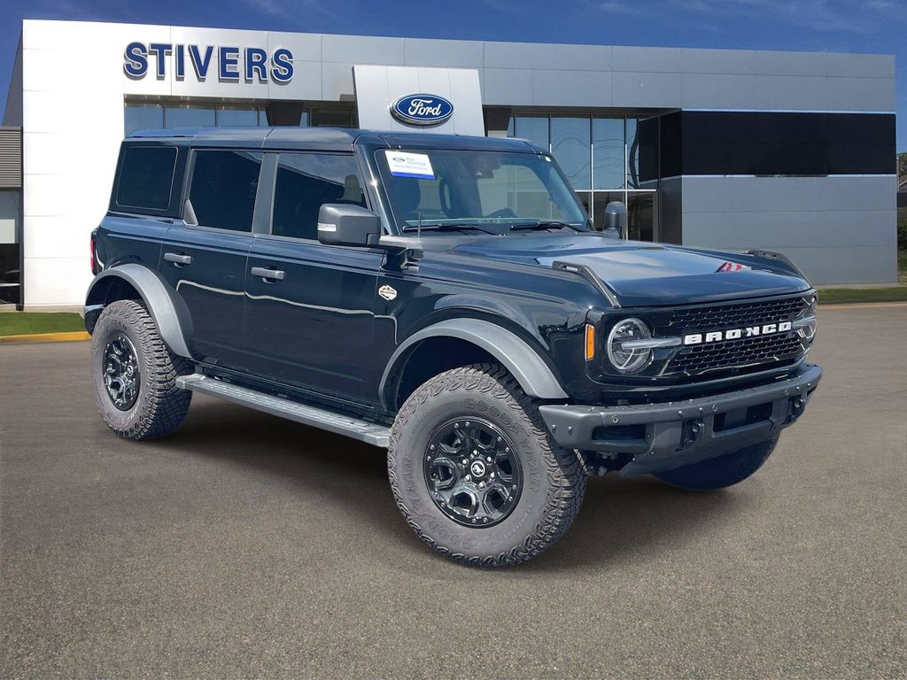 Shadow Black 2024 Ford Bronco SUV / Crossover Four-Wheel Drive Automatic