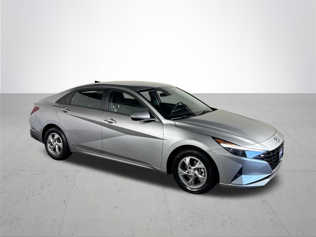 2021 Hyundai Elantra SE