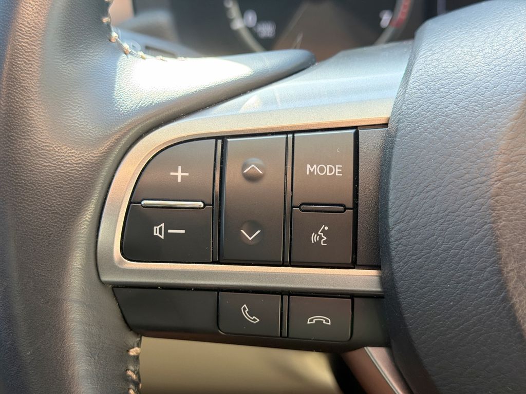 Thumbnail: 2023 Lexus GX - 26