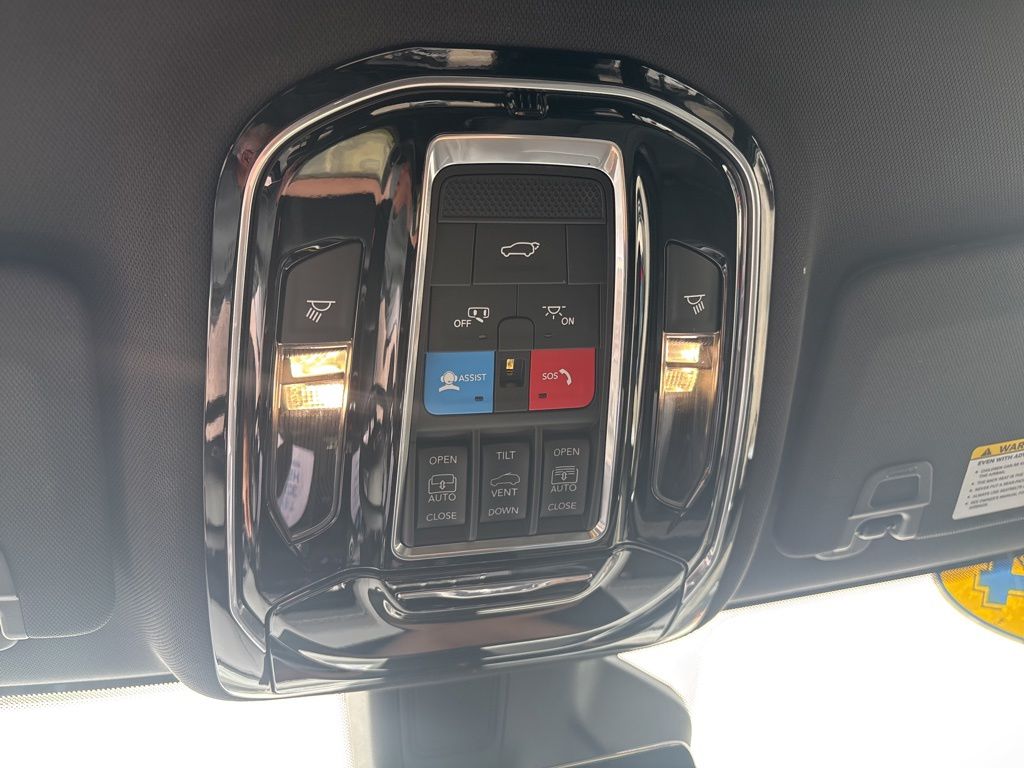 Used 2024 Jeep Grand Cherokee SUV