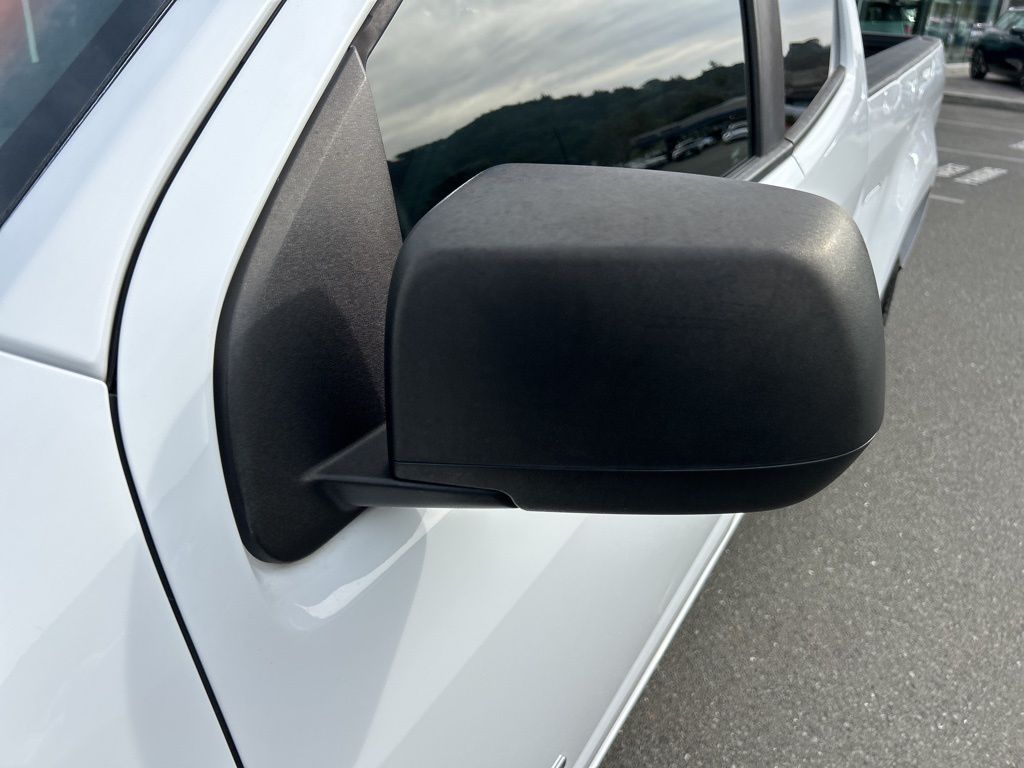 Thumbnail: 2019 Chevrolet Colorado - 9