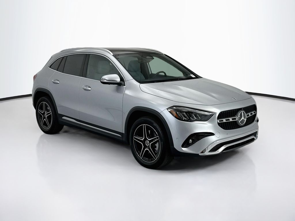 Thumbnail: 2026 Mercedes-Benz GLA - 3