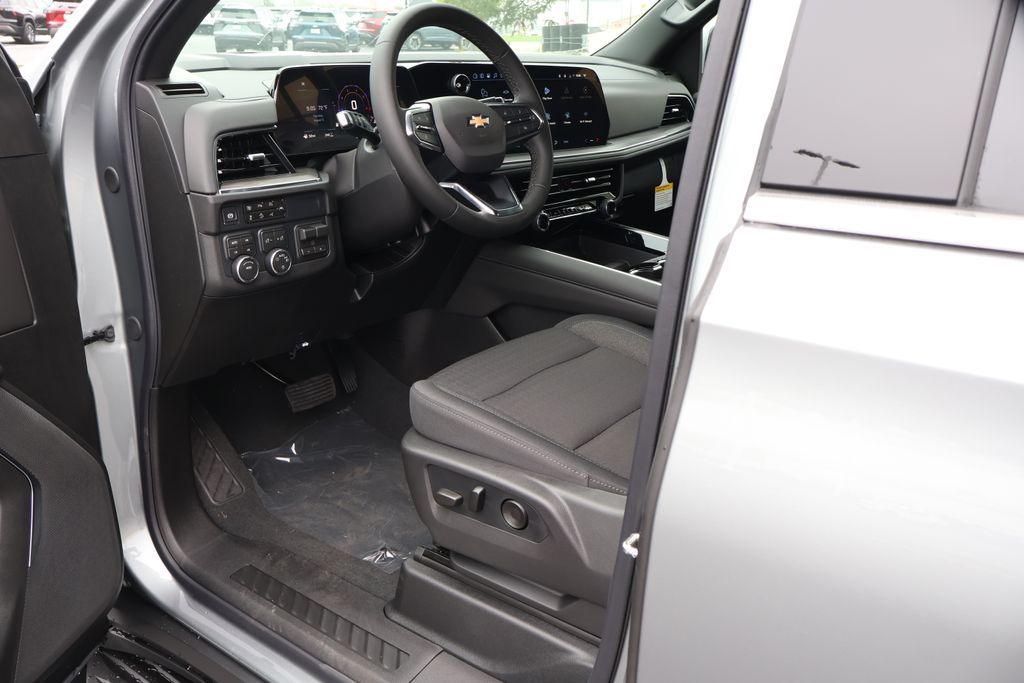 Thumbnail: 2026 Chevrolet Tahoe - 14
