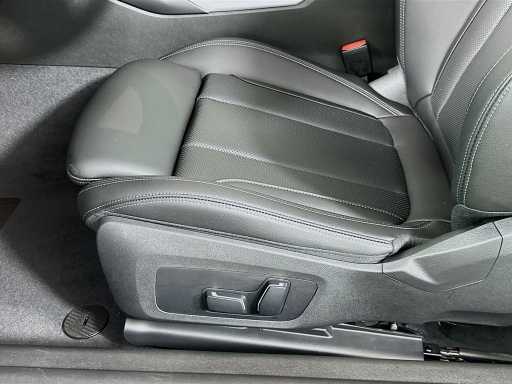 Thumbnail: 2024 BMW 2 Series - 20