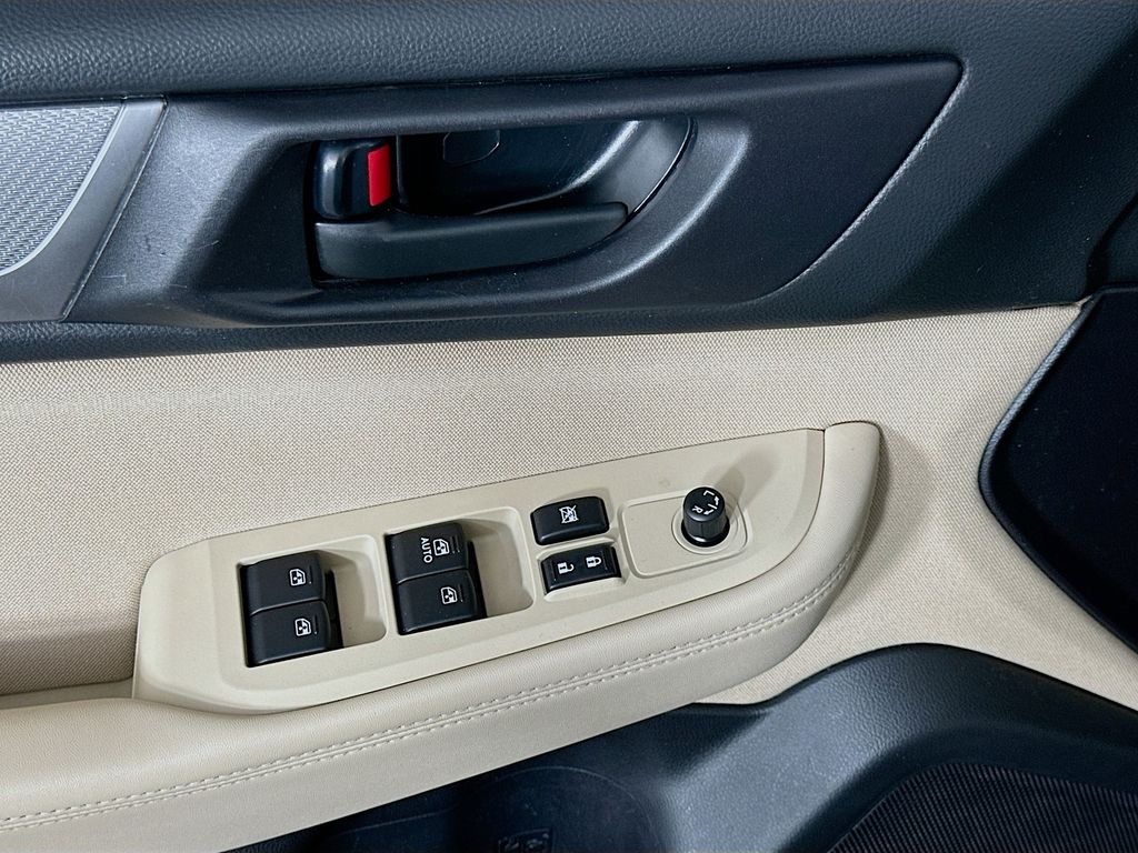 2018 Subaru Outback 2.5i 17