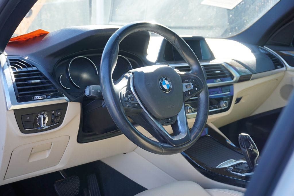 Thumbnail: 2019 BMW X3 - 10