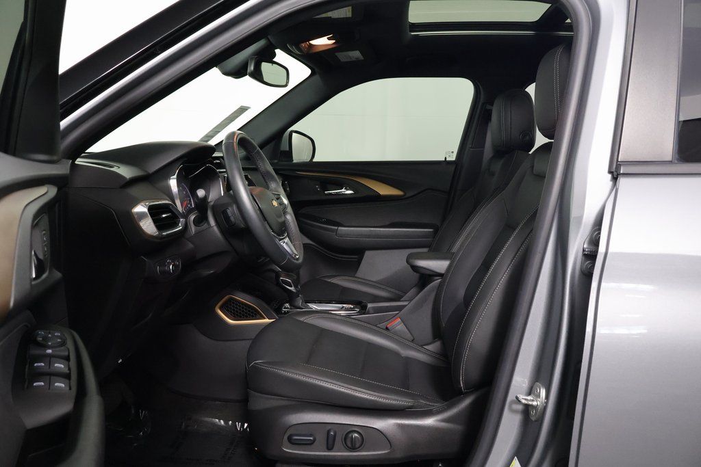 Thumbnail: 2023 Chevrolet TrailBlazer - 10