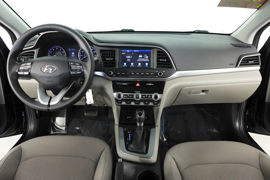 2020 Hyundai Elantra SEL 23